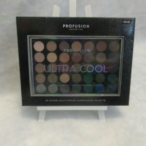 Profusion Cosmetics Multi-finish Eyeshadow Palette